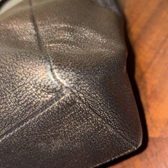 Coach  Madison metallic golden bronze satchel  Crossbody bag gunmetal hardware - Picture 11 of 17